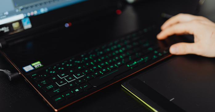 フリーの3Dモデルサイトを使用する際の注意点